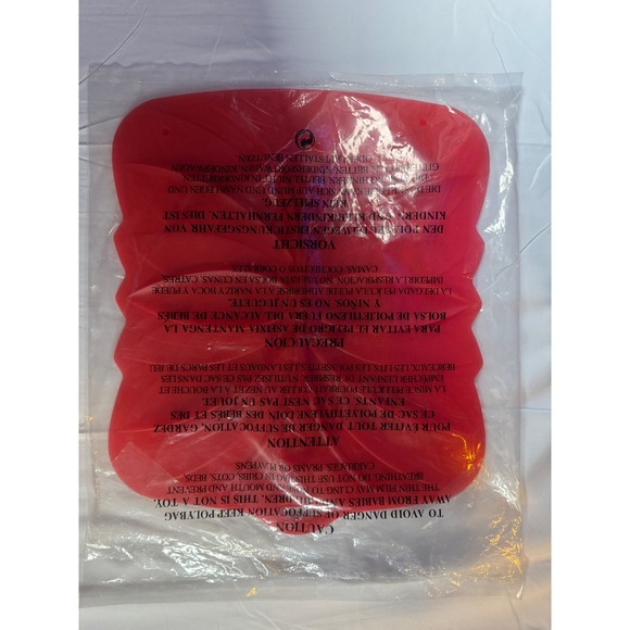The Pampered Chef Easy Fit Silicone Cover 12 1/2" x 11" Red Baking Kitchen - Picture 2 of 3